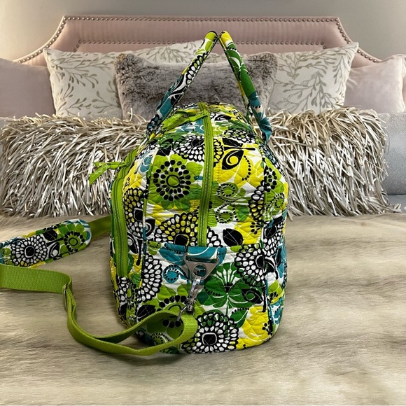 VERA BRADLEY Limes Up 2012 Weekender Trolly Bag Lightweight Yellow Green Floral - Picture 5 of 13